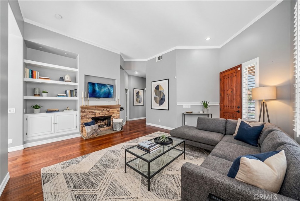 28096 Paseo Hacienda