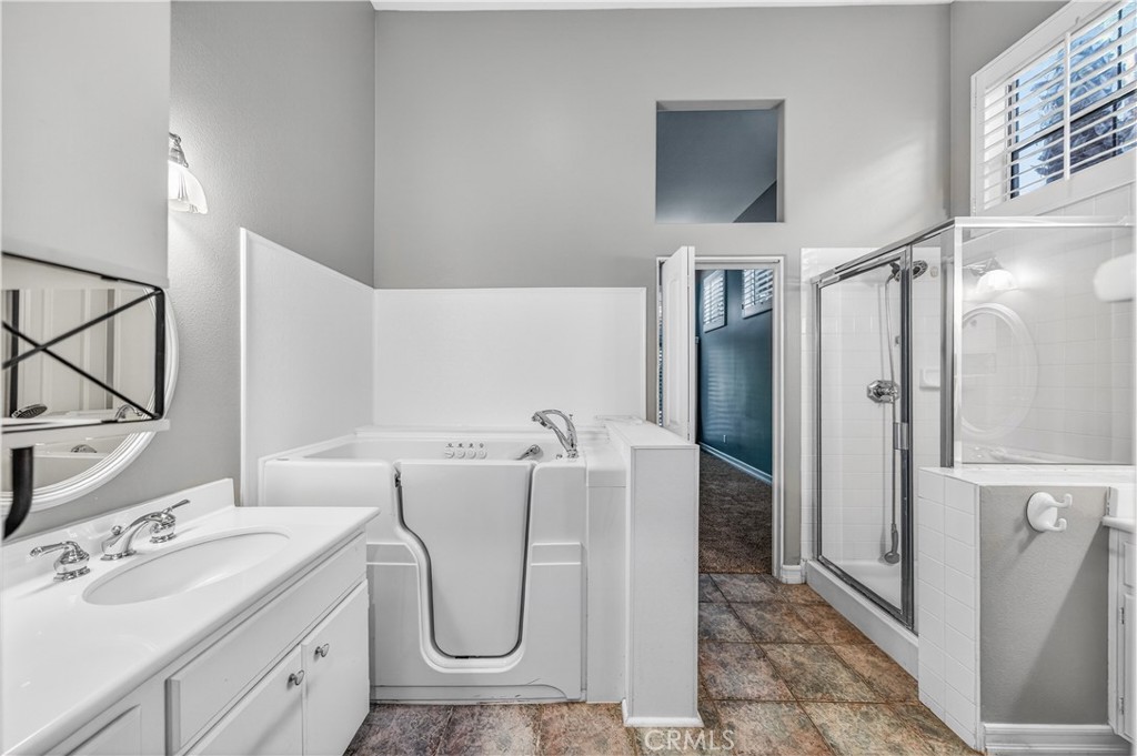 28096 Paseo Hacienda