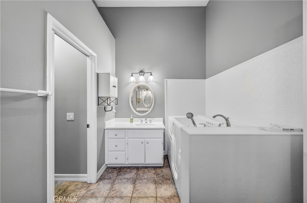 28096 Paseo Hacienda