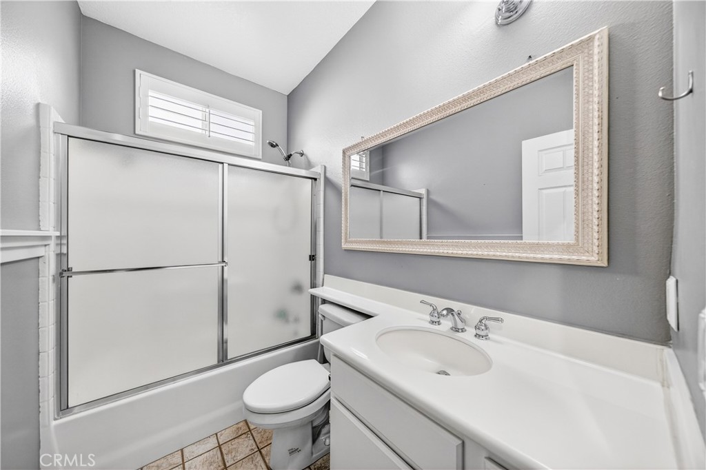 28096 Paseo Hacienda