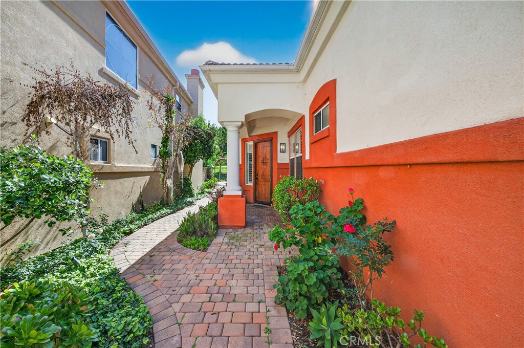 28096 Paseo Hacienda