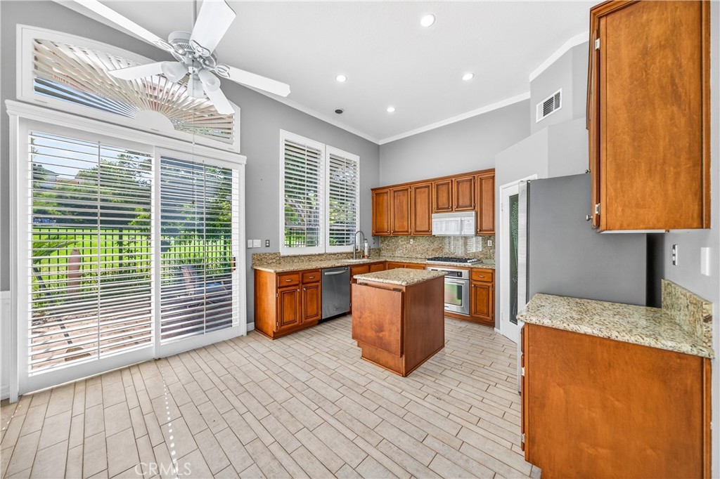 28096 Paseo Hacienda