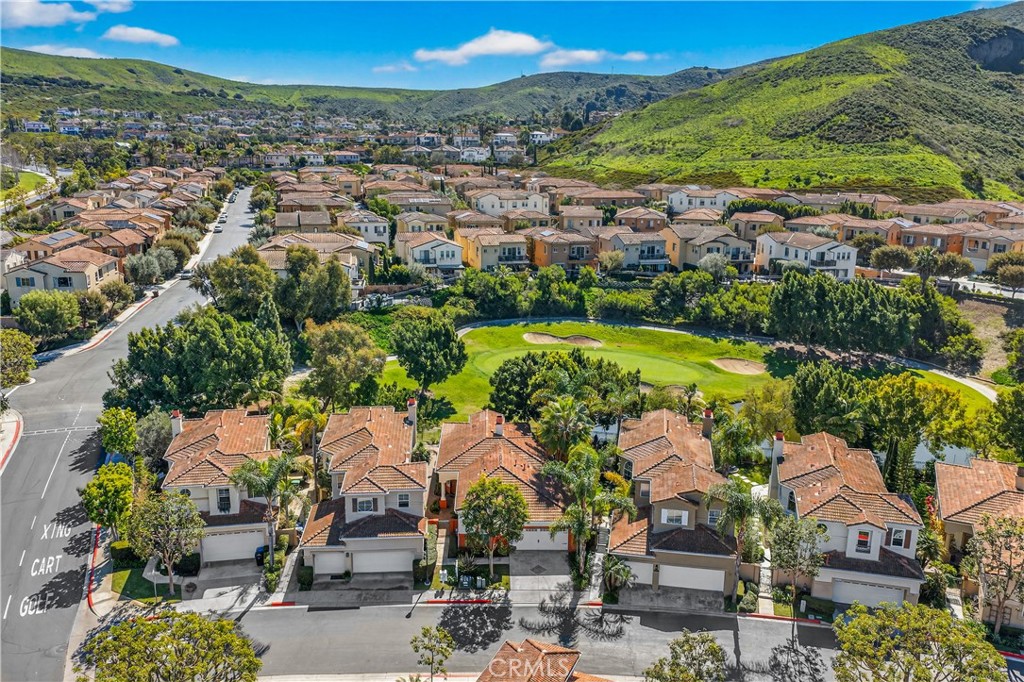 28096 Paseo Hacienda