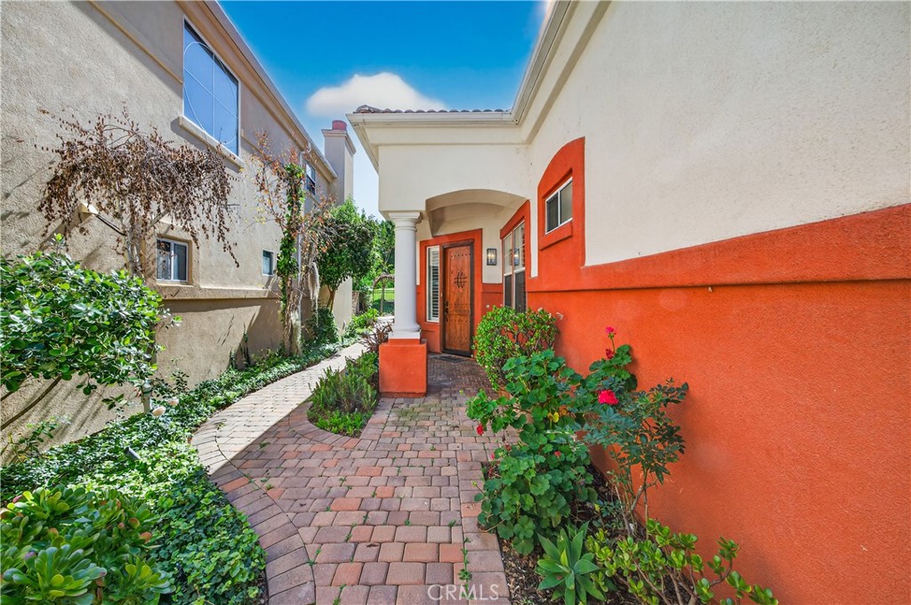 28096 Paseo Hacienda