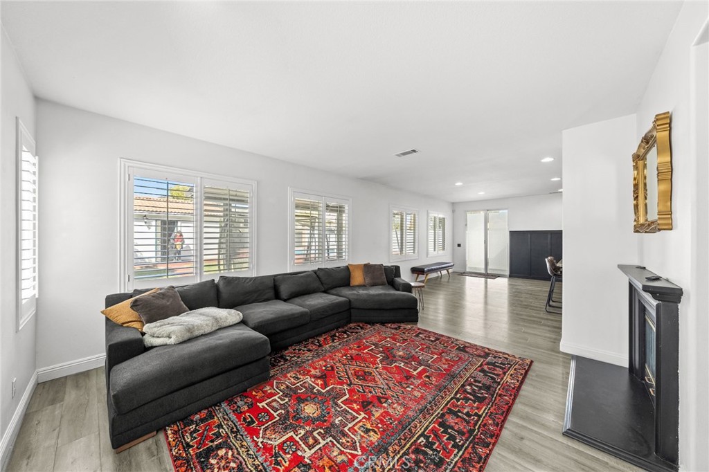 27497 Yellow Wood Way