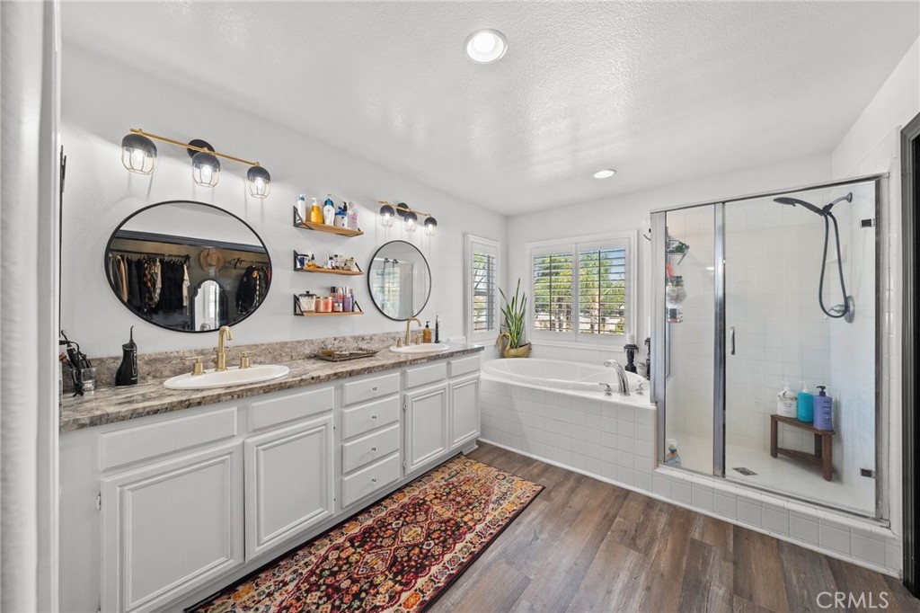 27497 Yellow Wood Way