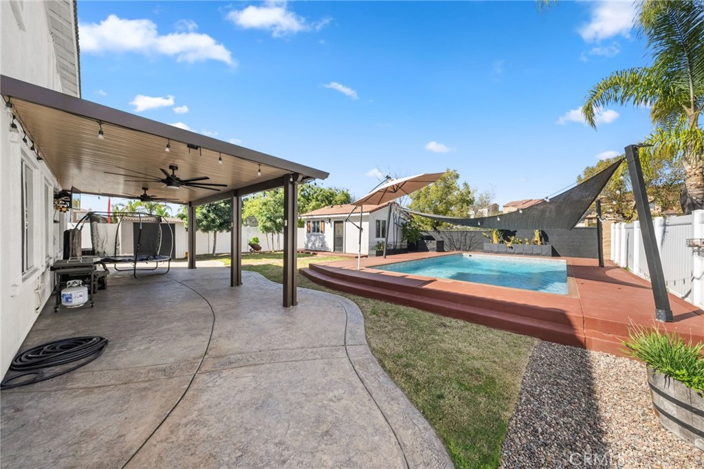 27497 Yellow Wood Way