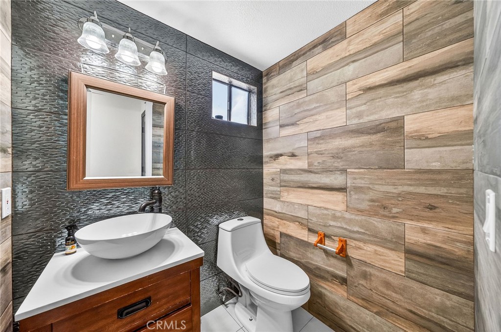 764 N Glendora Avenue