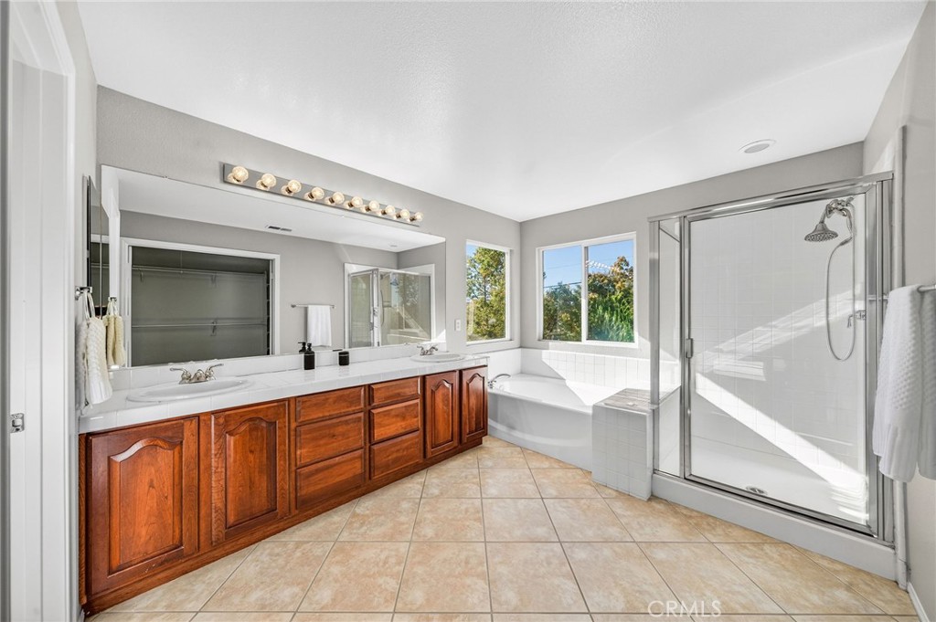 39340 Majestic Circle