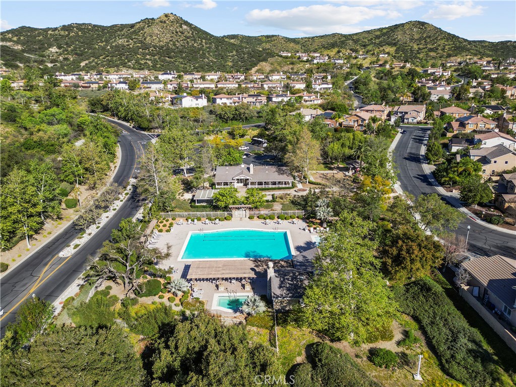 27368 Pumpkin Street