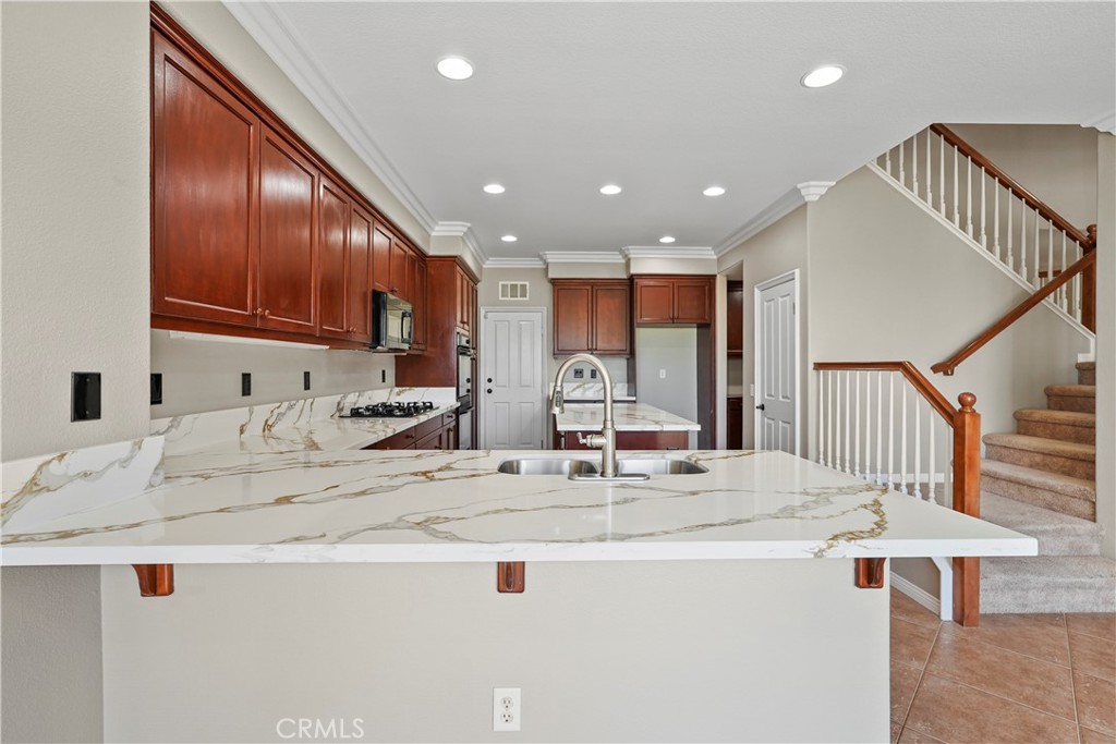 27368 Pumpkin Street