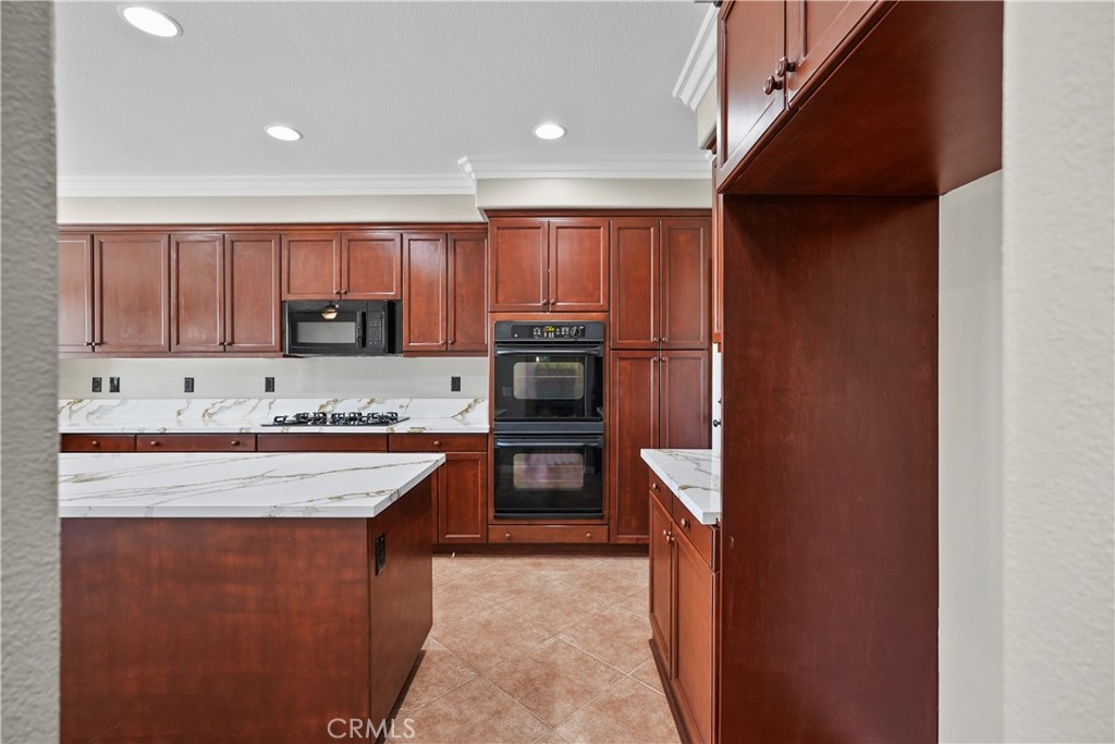 27368 Pumpkin Street