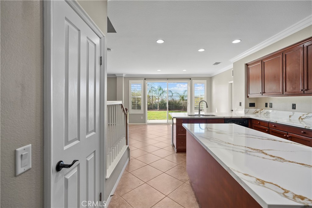 27368 Pumpkin Street