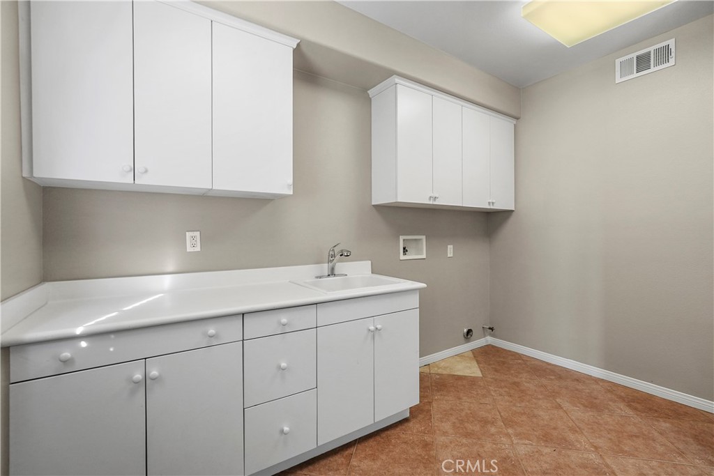 27368 Pumpkin Street