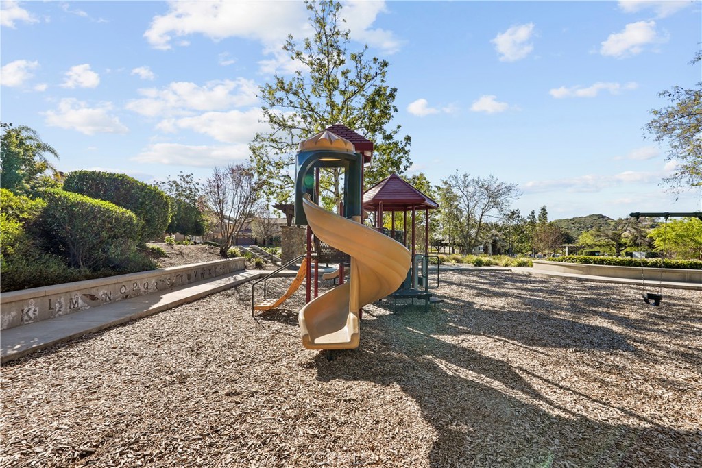 27368 Pumpkin Street