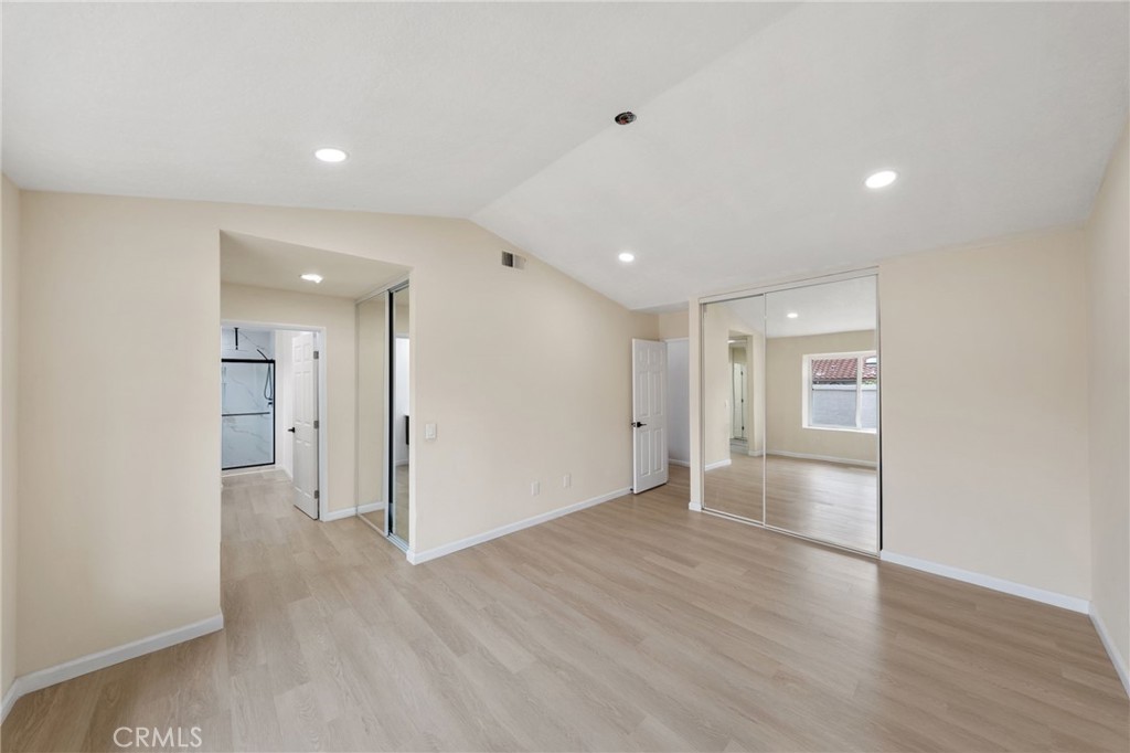 1723 Larkhaven Glen