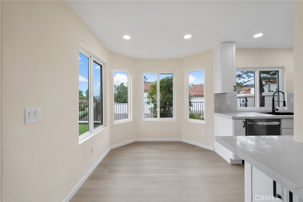 1723 Larkhaven Glen