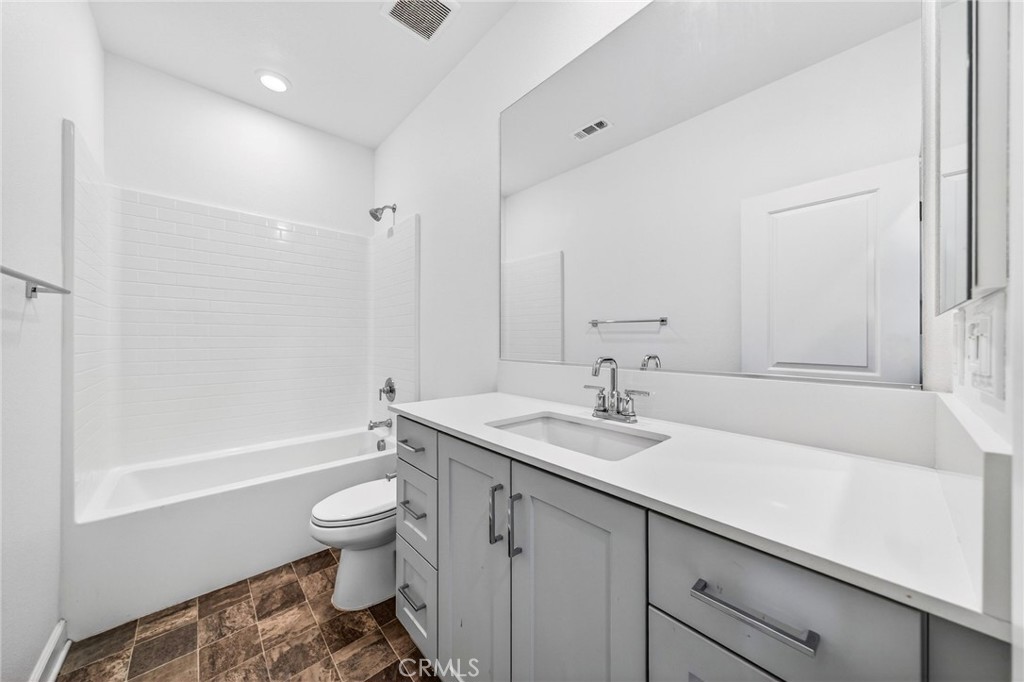 1218 Sunrise View 105