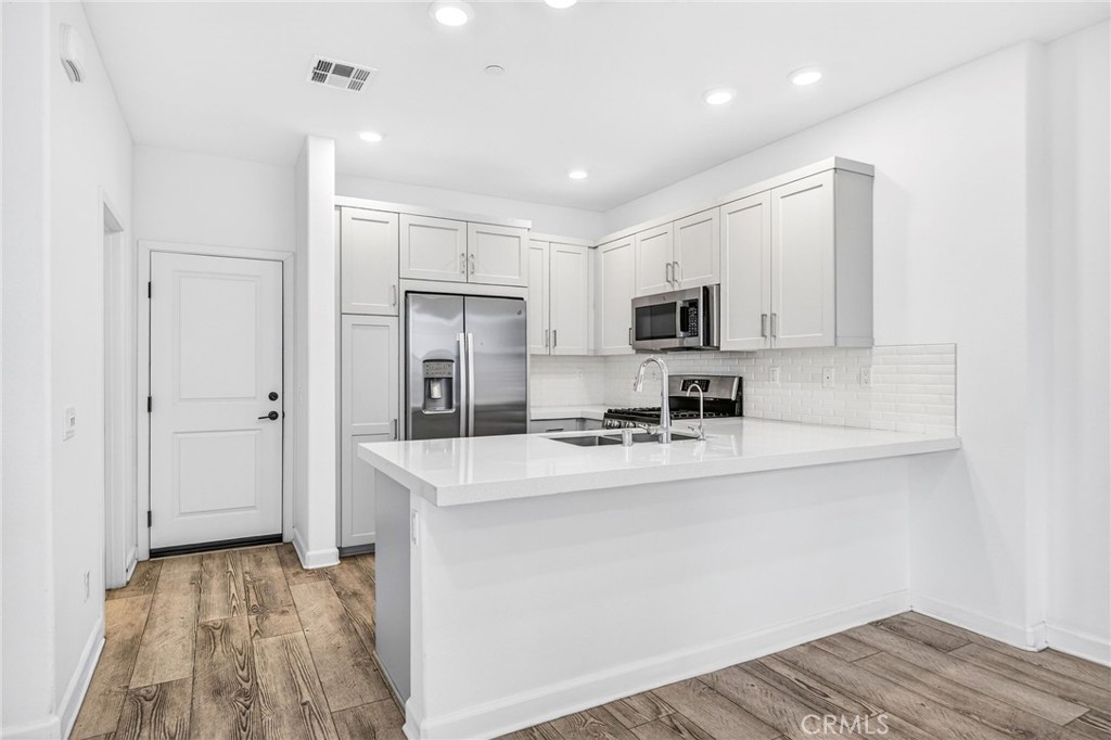 1218 Sunrise View 105