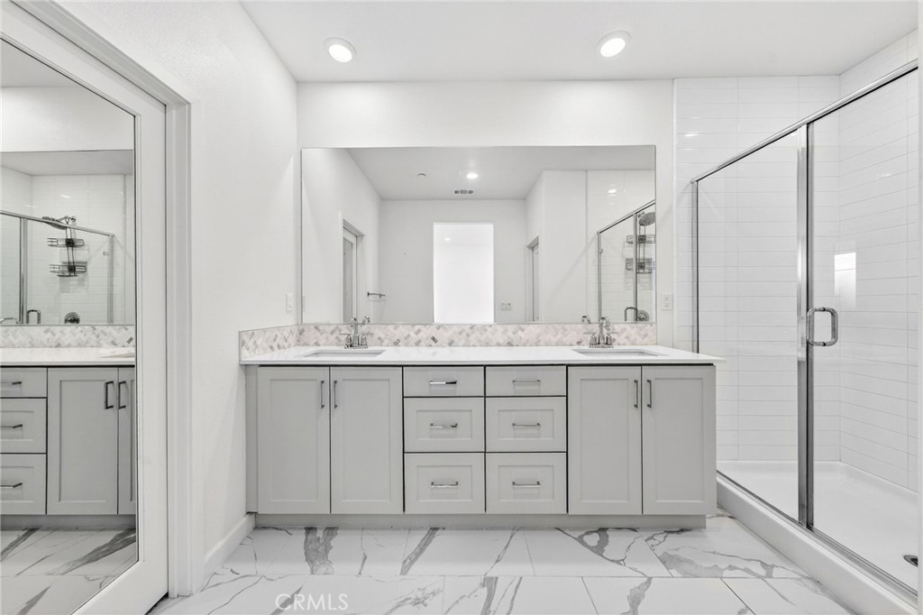 1218 Sunrise View 105