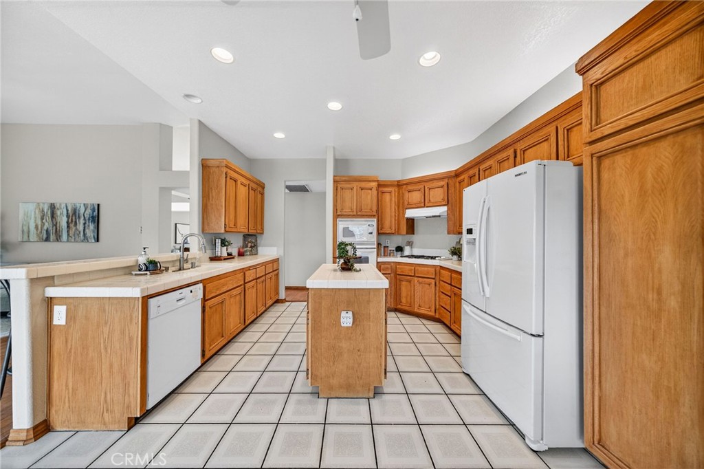 23045 Sweetbay Circle