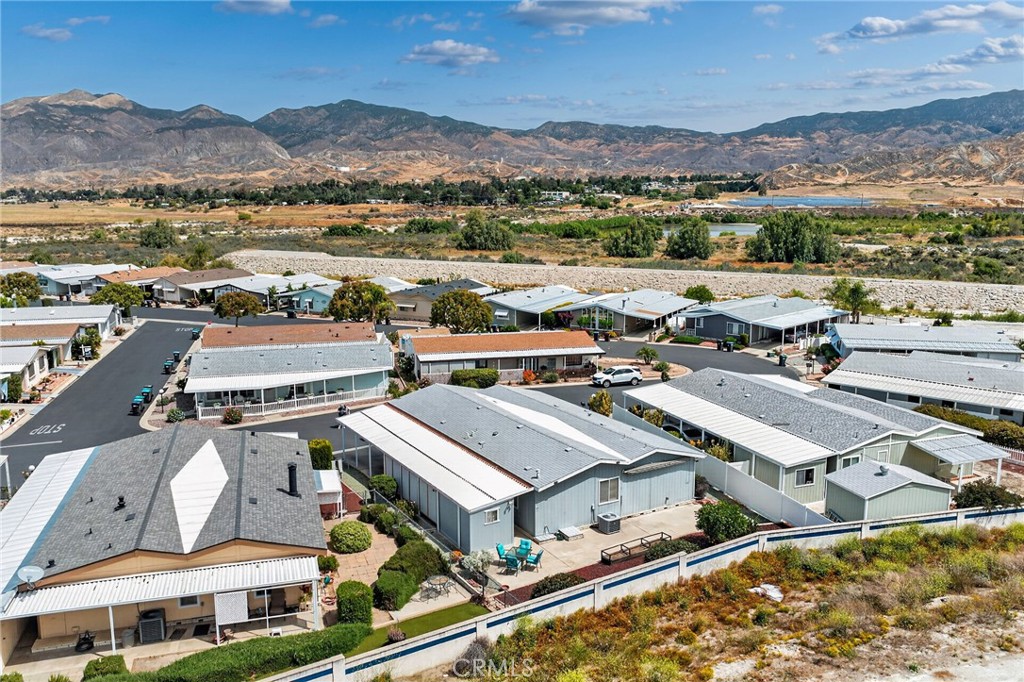 24600 Mountain Avenue 11