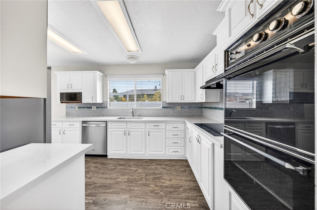 24600 Mountain Avenue 11