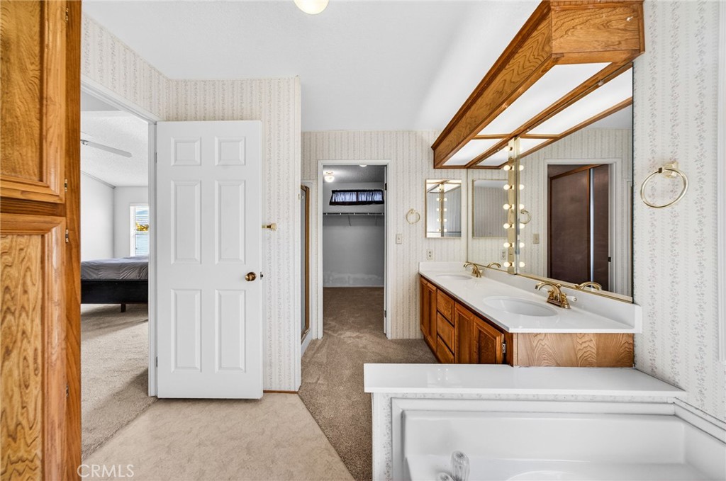 24600 Mountain Avenue 11