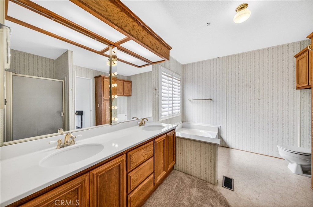 24600 Mountain Avenue 11