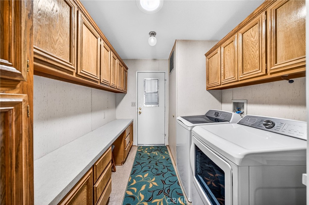 24600 Mountain Avenue 11