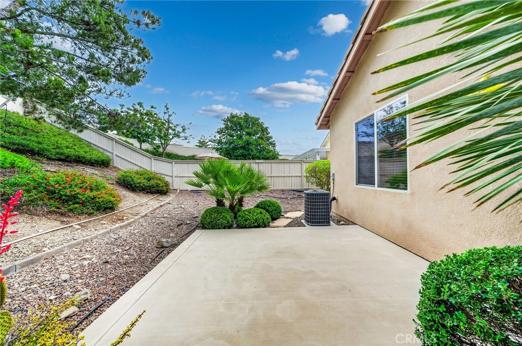 28502 Oasis View