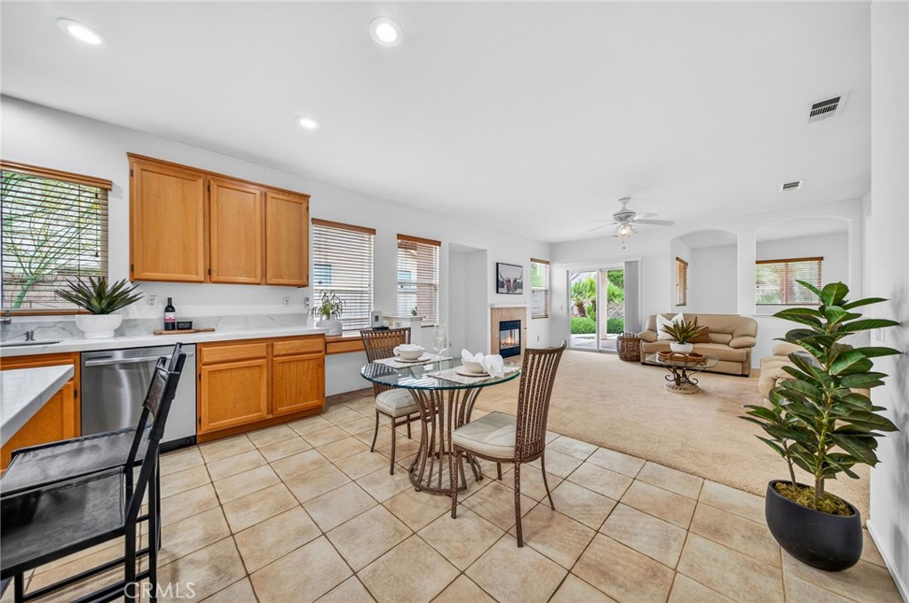 28502 Oasis View