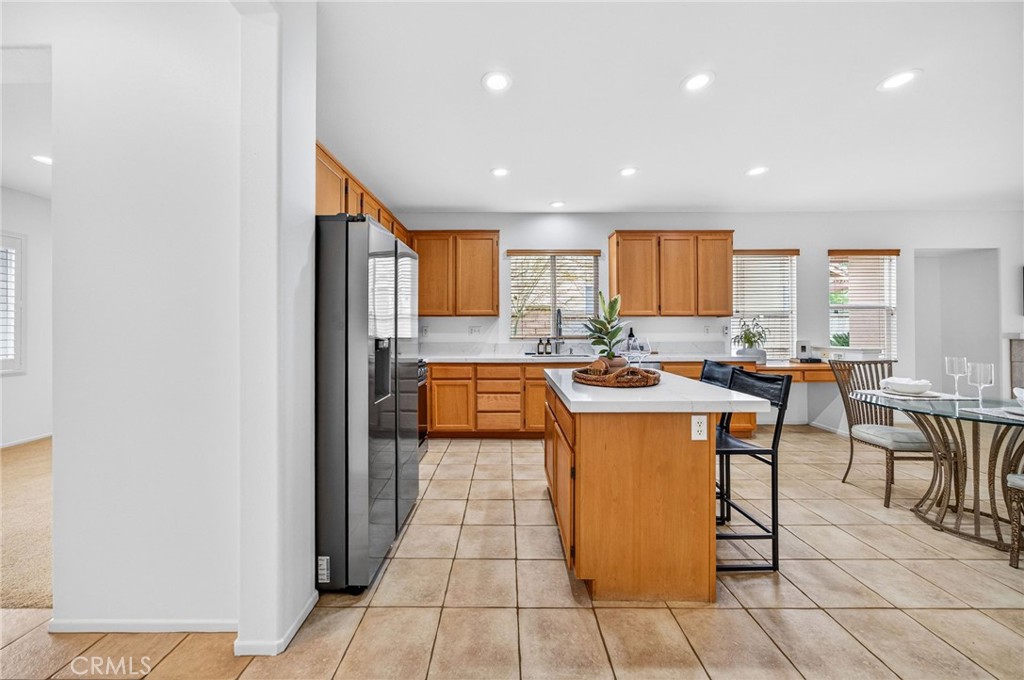 28502 Oasis View