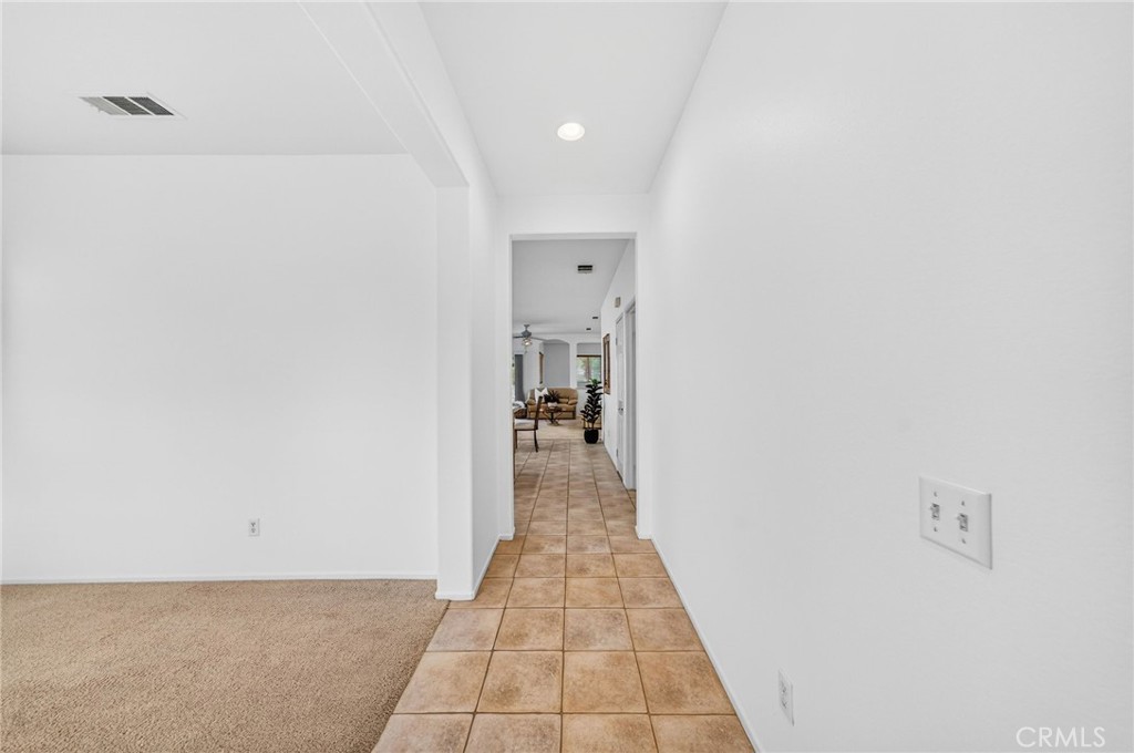 28502 Oasis View