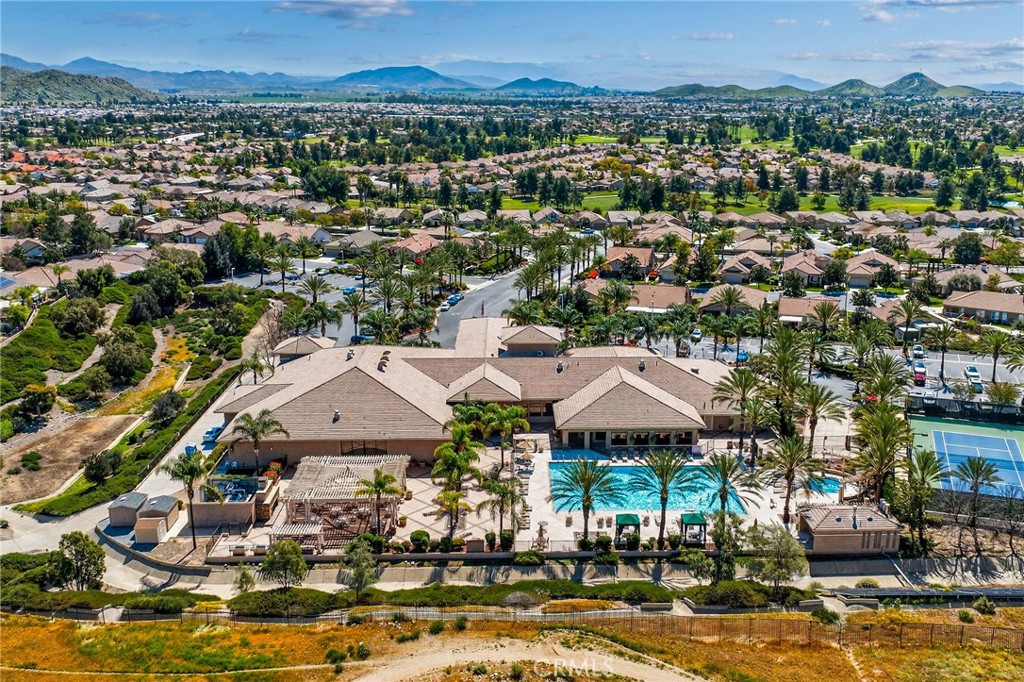 28502 Oasis View