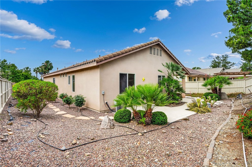 28502 Oasis View