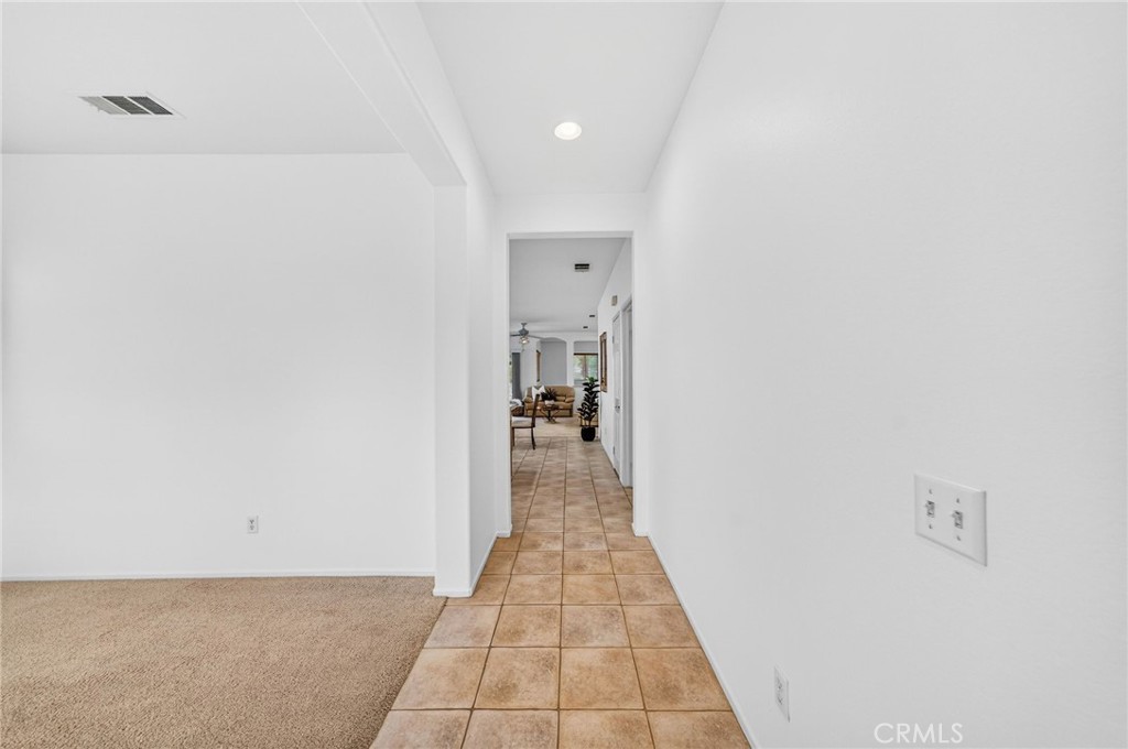 28502 Oasis View