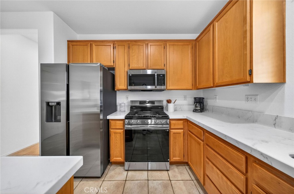 28502 Oasis View