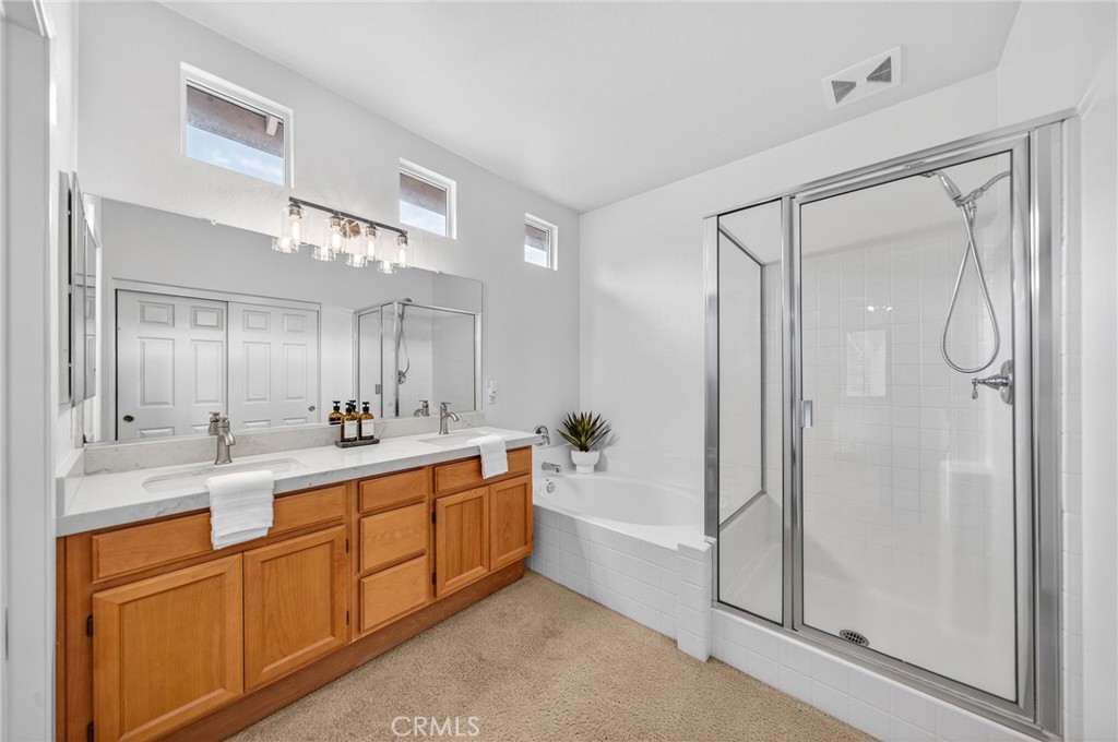 28502 Oasis View