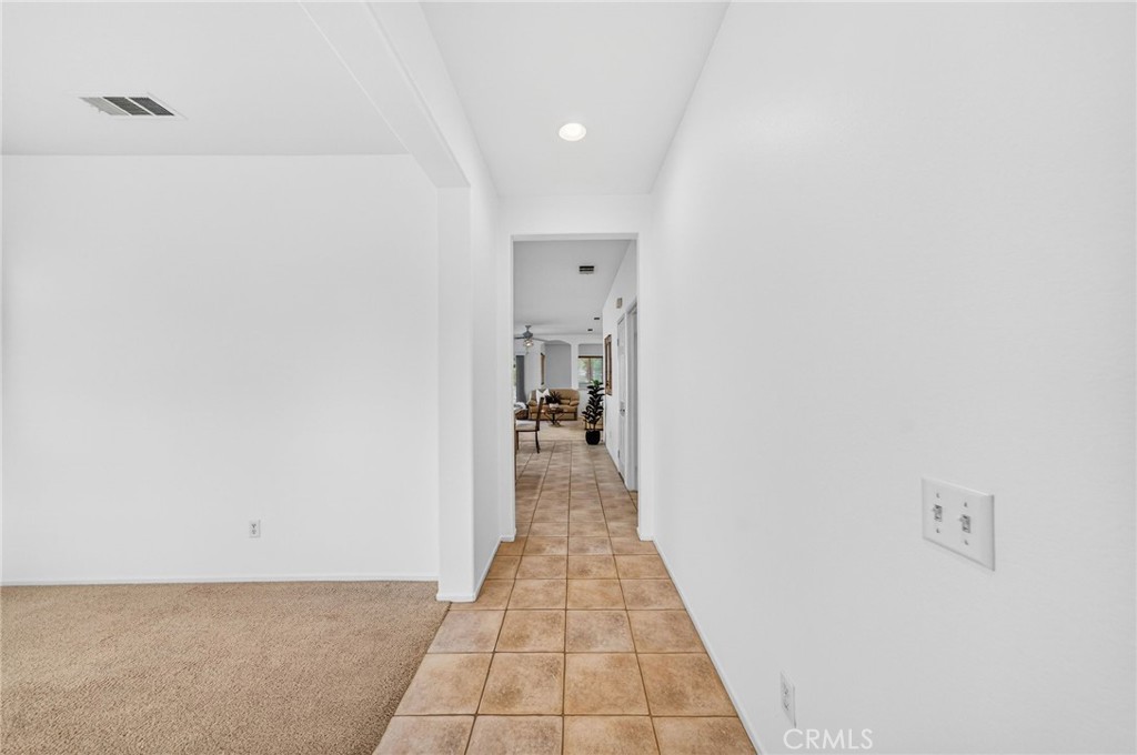 28502 Oasis View