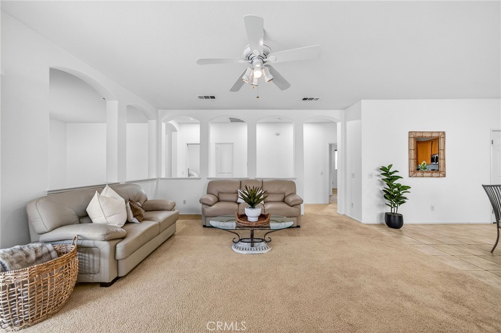 28502 Oasis View