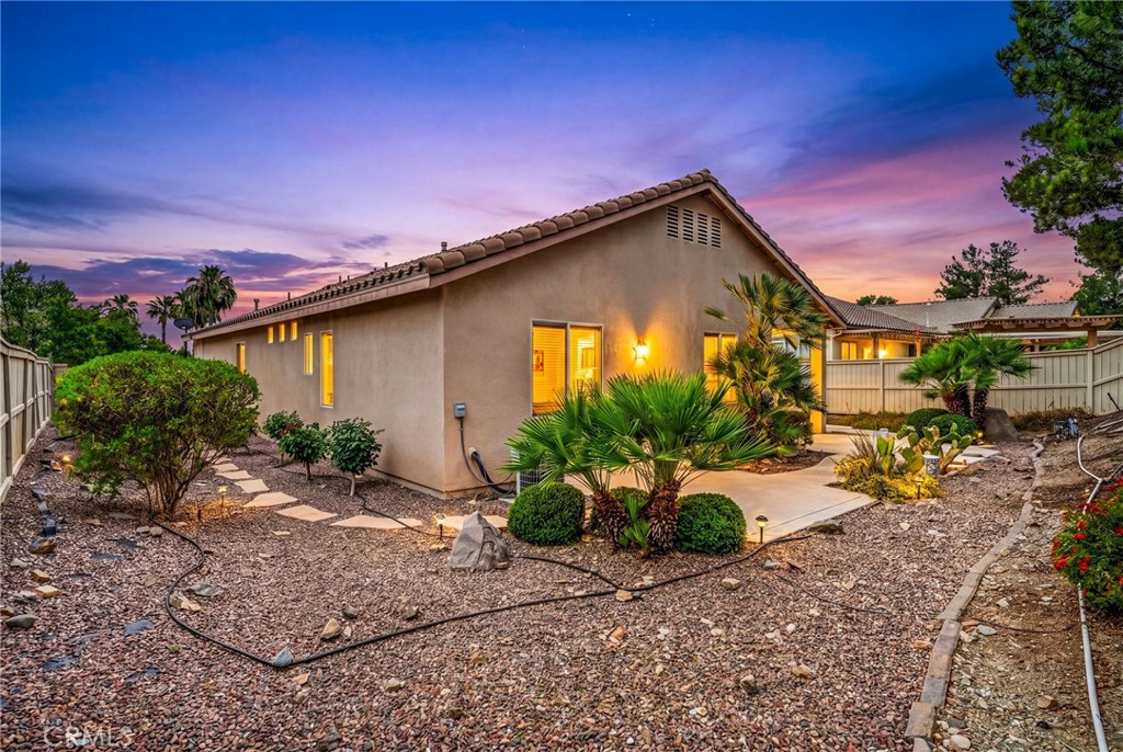 28502 Oasis View