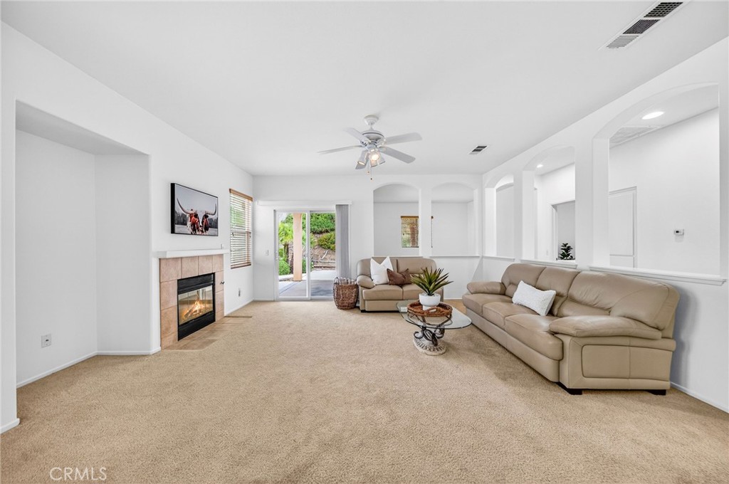 28502 Oasis View