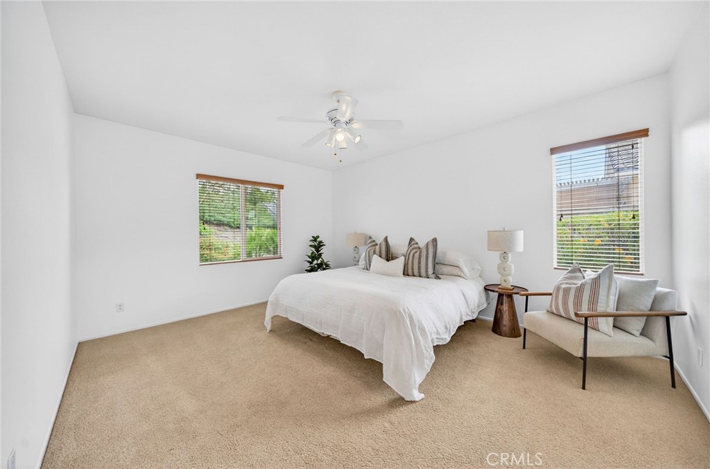 28502 Oasis View