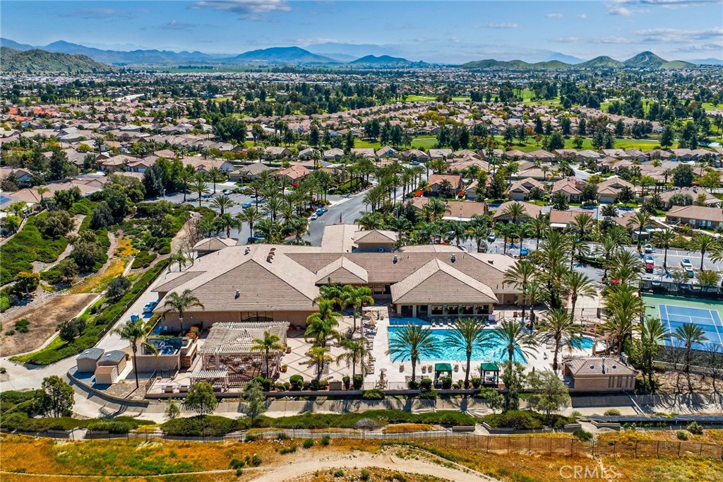 28502 Oasis View