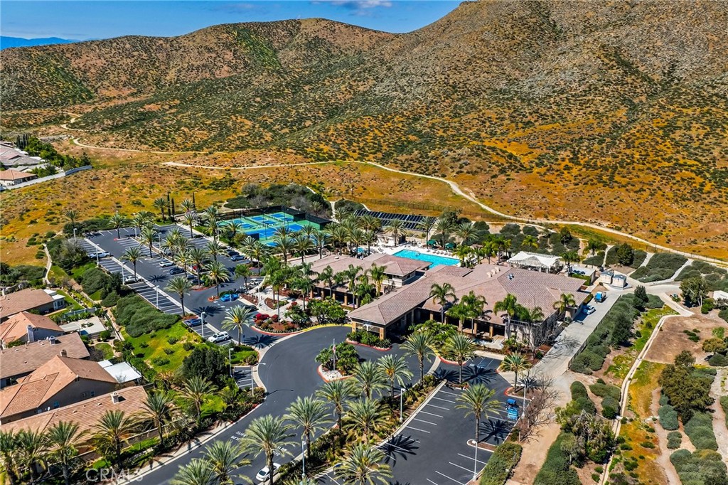 28502 Oasis View