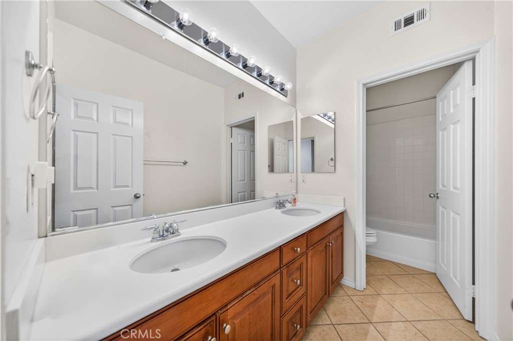 37663 Botanica Place