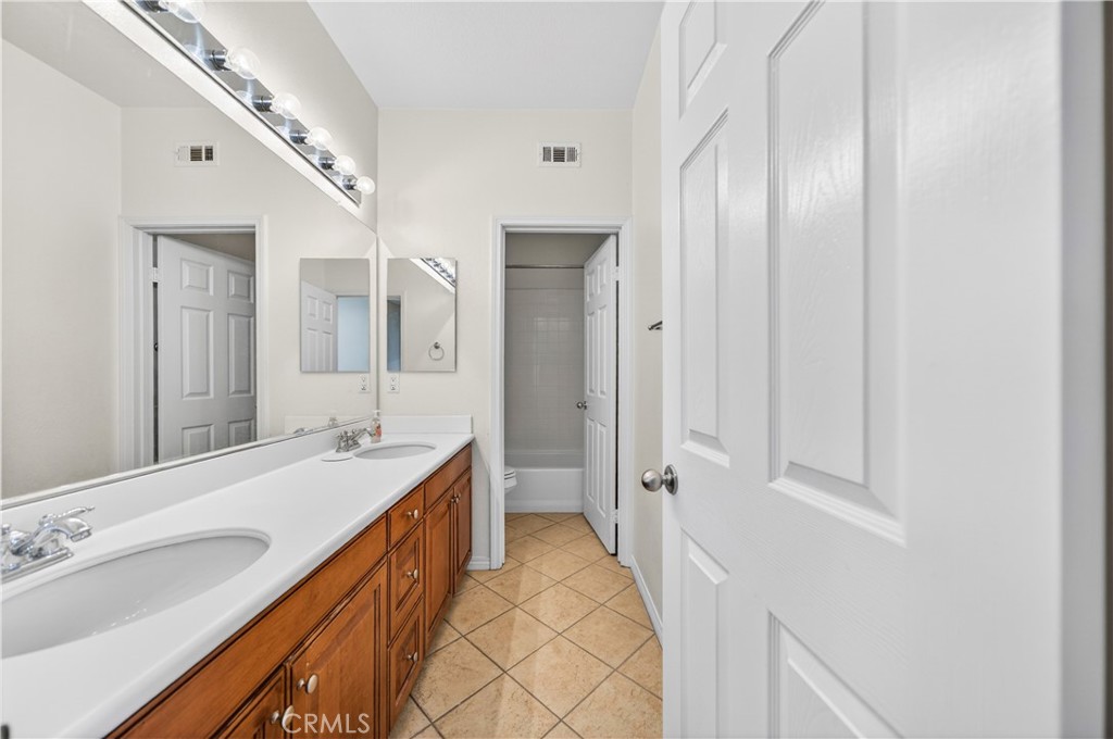 37663 Botanica Place