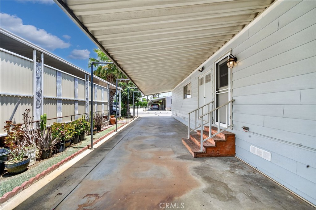 5001 W Florida Avenue 32