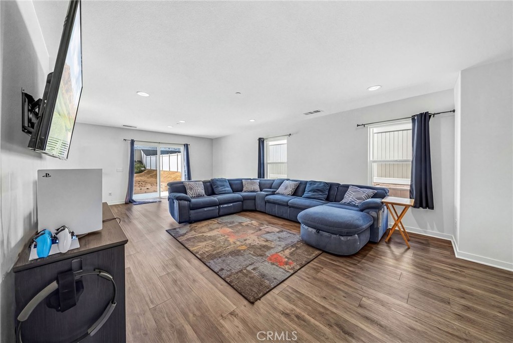 573 Corkwood Street